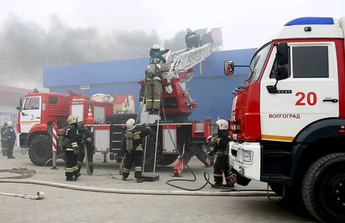 Вернулась за телефоном: подробности о погибшей при пожаре на Качинском рынке в Волгограде